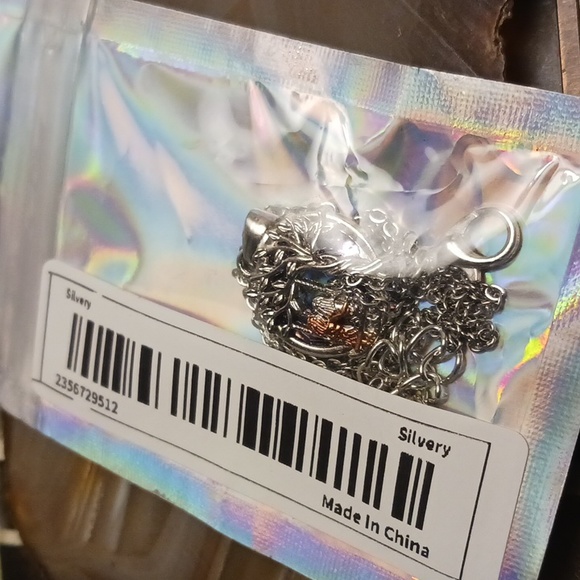 Sisters Tree of Life necklace - Picture 5 of 5